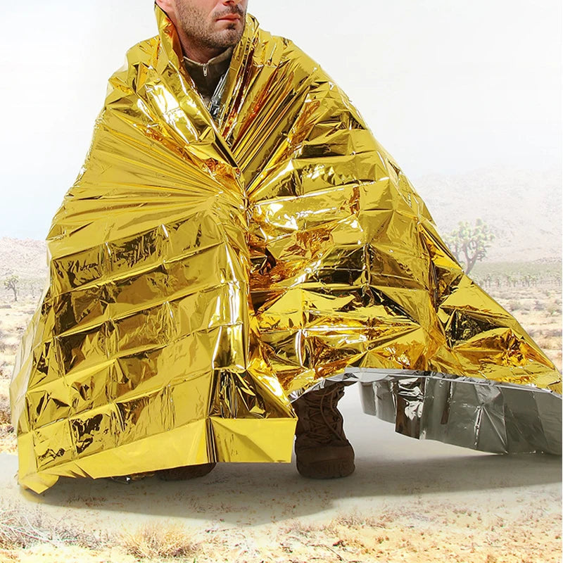 Emergency Thermal Blanket – Waterproof & Windproof Survival Foil Blanket for Camping, Hiking & First Aid