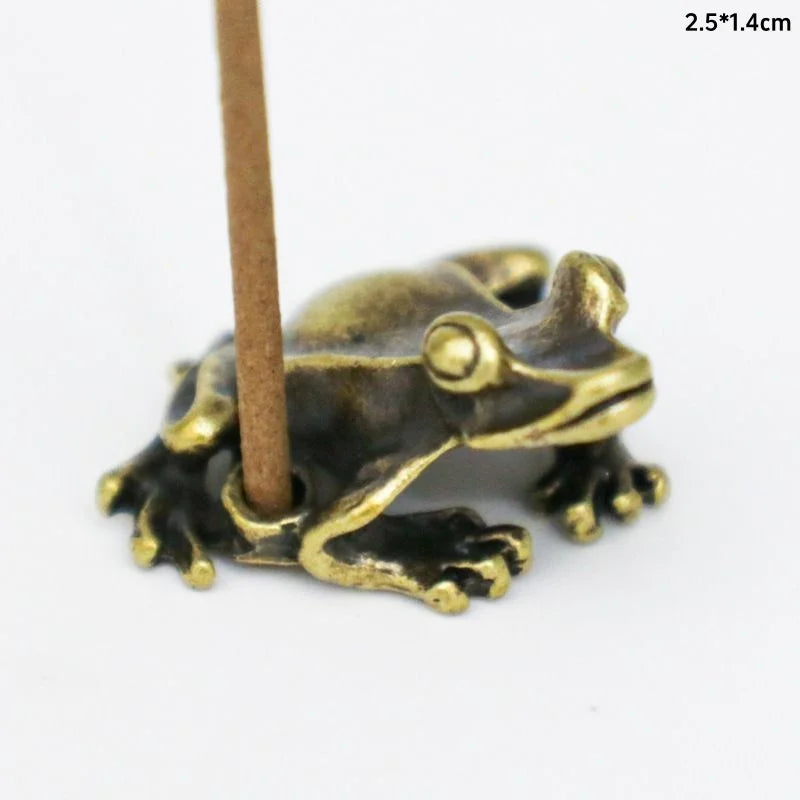 Antique Brass Zen Frog Statue Ornament – Copper Animal Sculpture Incense Burner for Home & Desk