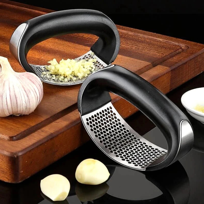 Stainless Steel Garlic Press – Manual Garlic Crusher and Mincer for Kitchen Efficiency