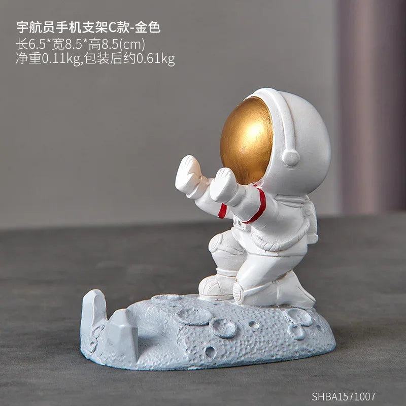 Nordic Style Astronaut Resin Mobile Phone Stand - Office Desk Decoration and Gift